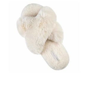 NWOT, Halluci Fleece Slippers